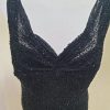 ⁦שמלת ערב שחורה בד מחורז-XL דגם 5015⁩ – תמונה ⁦2⁩
